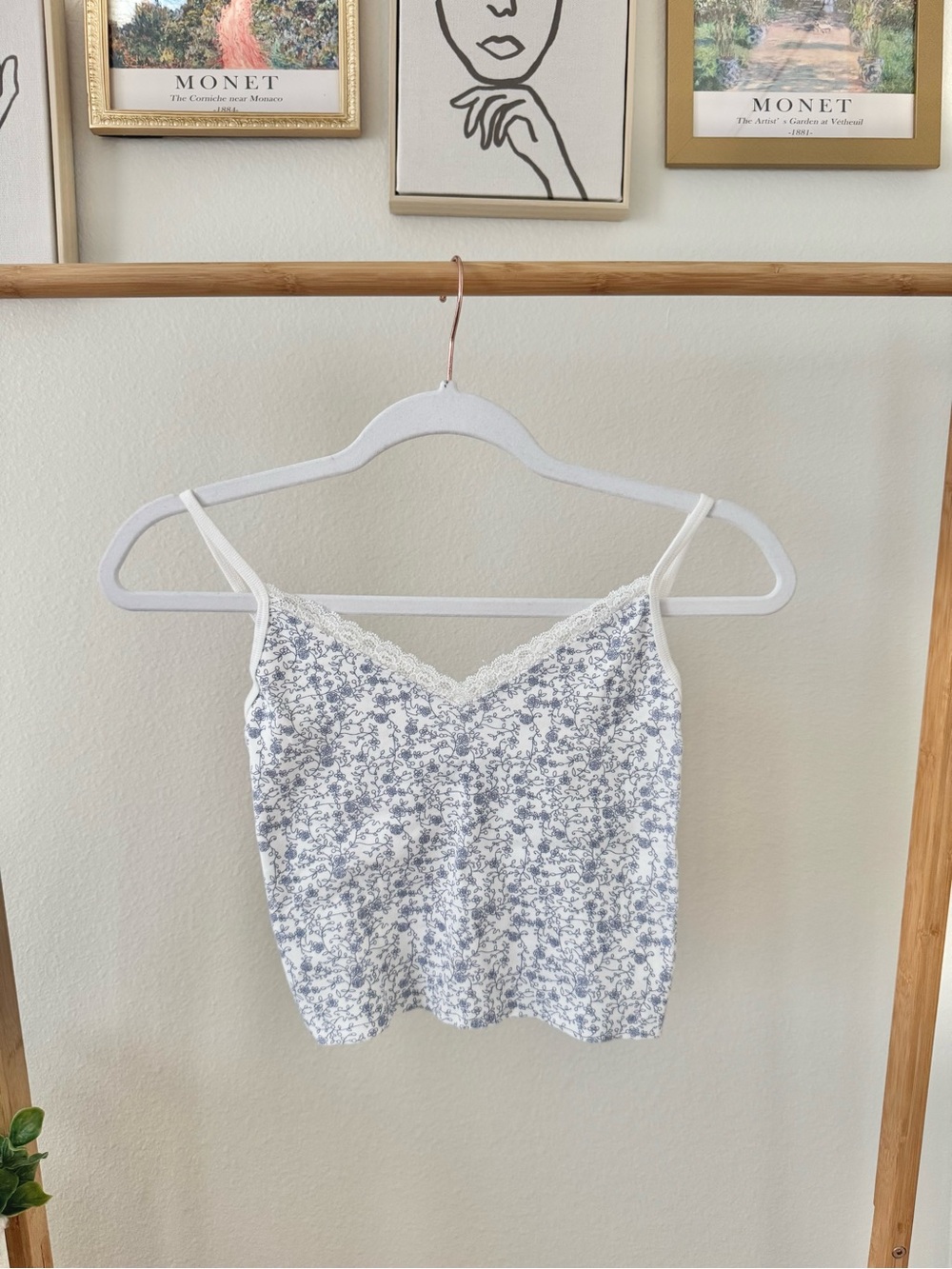 Brandy Melville Floral Lace Tank